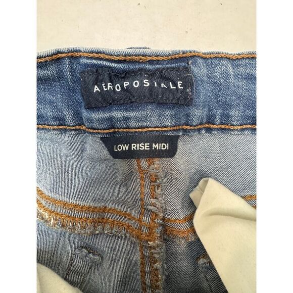 Aeropostale Low Rise Midi Cut-Off Jean Shorts Distressed - Size 000 - Picture 6 of 8